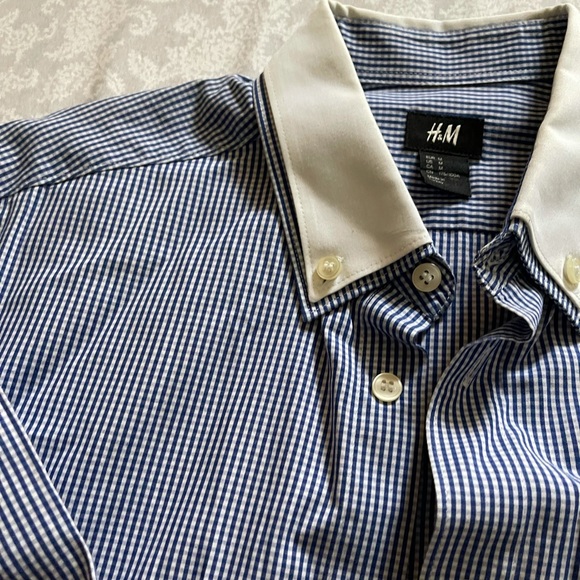 H&M Button Up - Picture 2 of 2